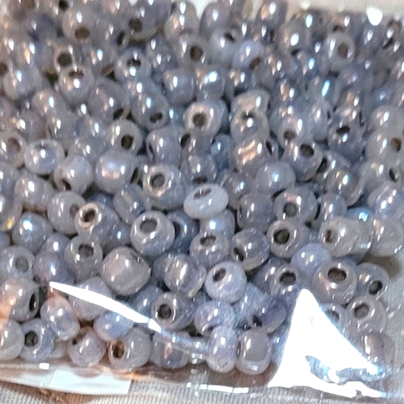 Seed Beads Other - NWT 6/0 Smokey Gray - Seed Beads